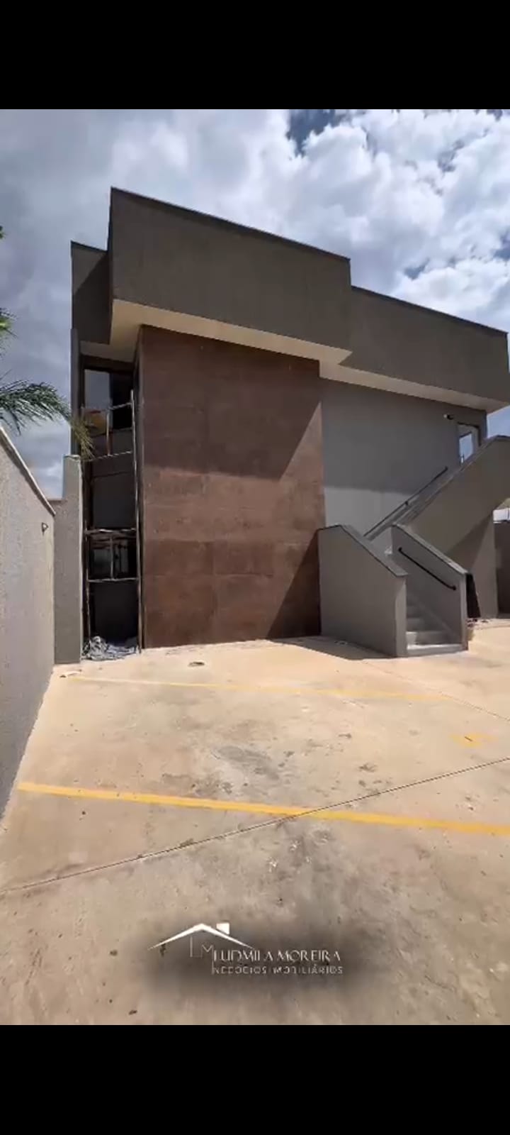 WhatsApp Image 2025-10-09 at 15.03.56